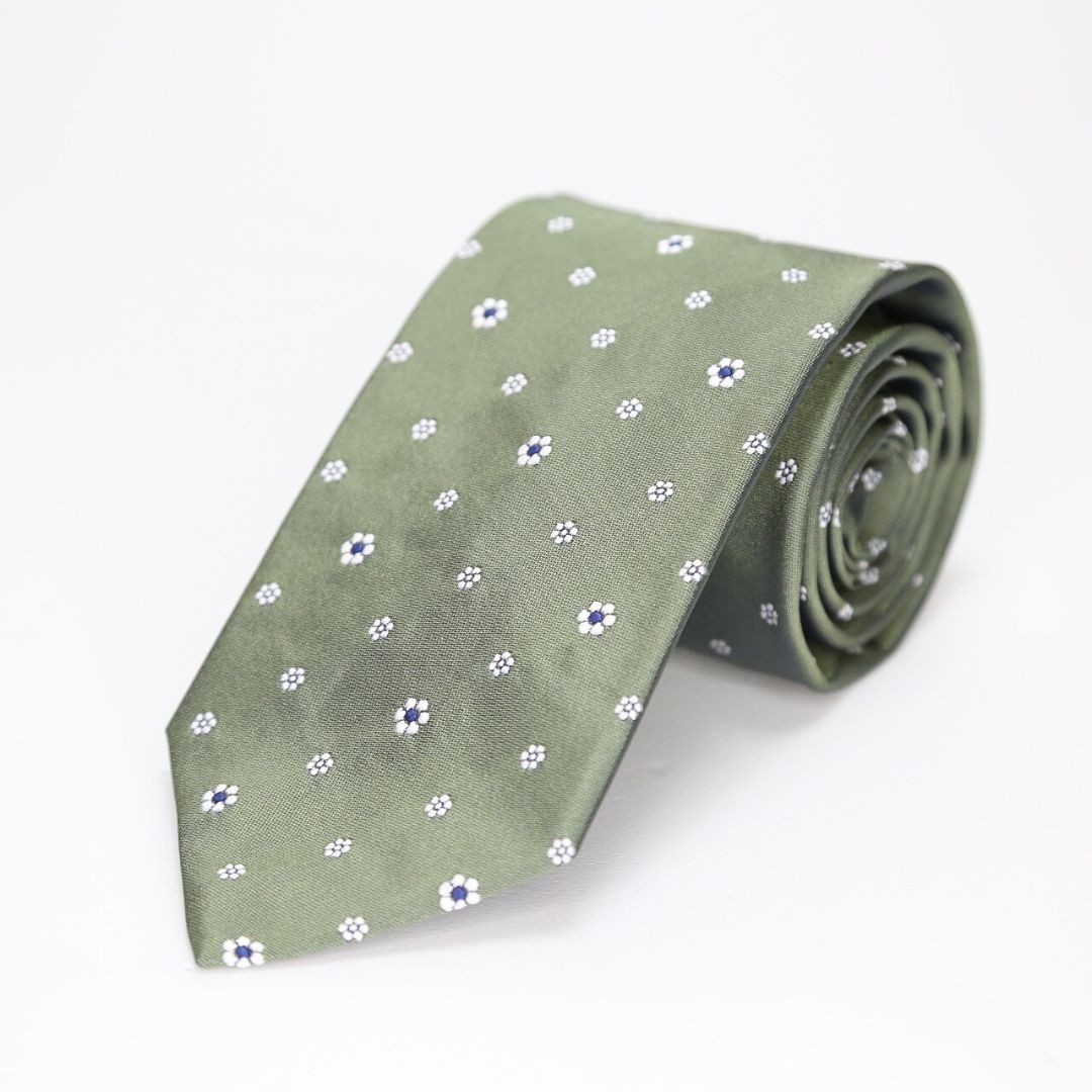 イタリア生地ネクタイ  グリーン  小紋柄  FATTURA  日本製  メンズファッション  ネクタイ  コーデ